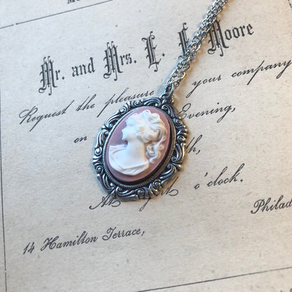 Lady Cameo Necklace in Silver