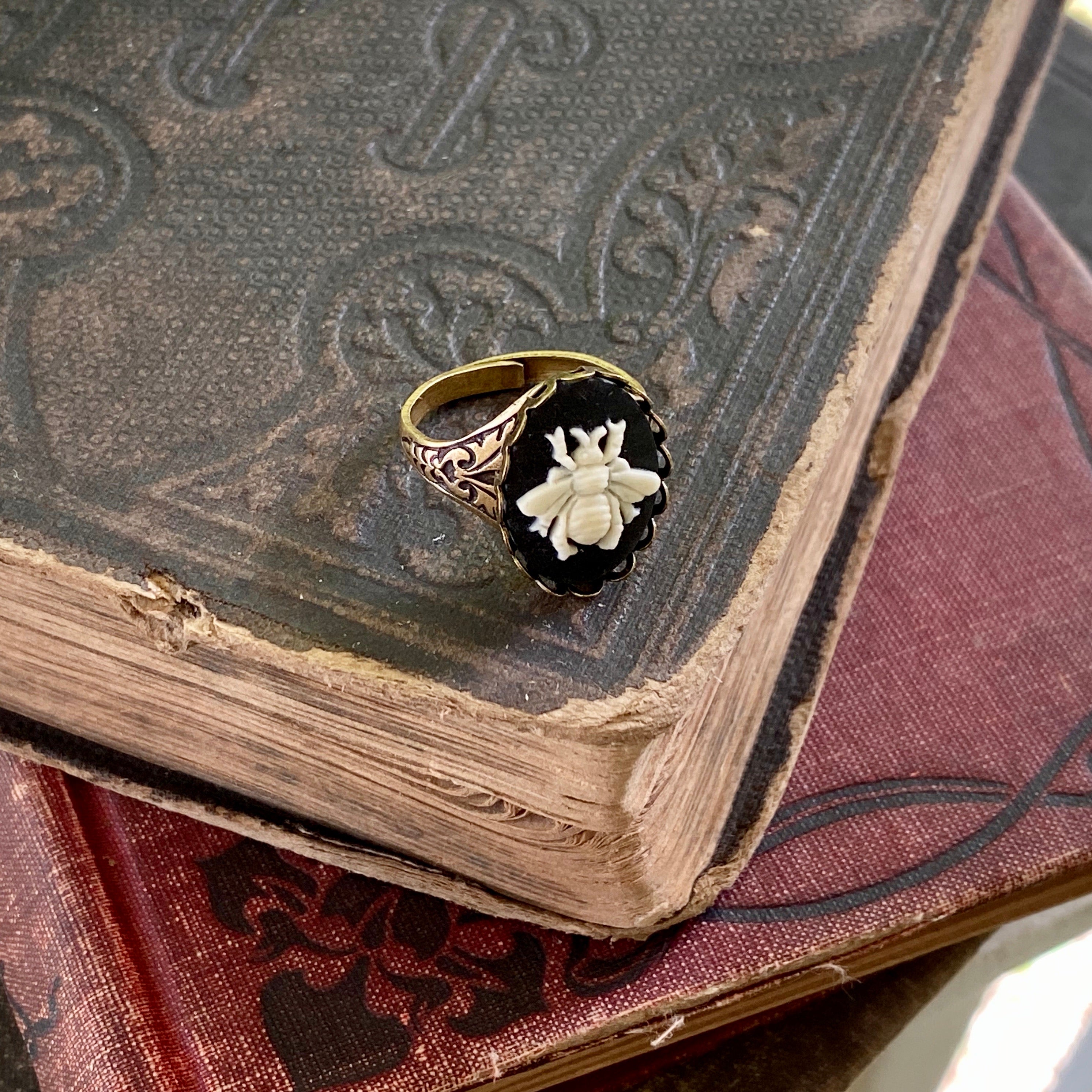 Honey Bee Cameo Ring