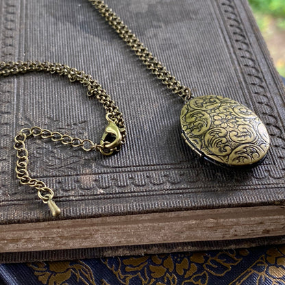 Floral Oval Locket Necklace