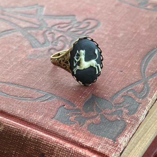 Green Lady Cameo Ring
