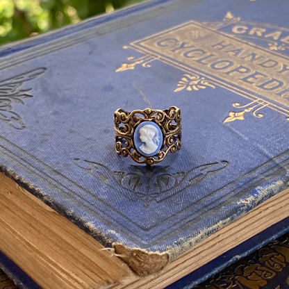 Blue Lady Cameo Ring in Silver Filigree