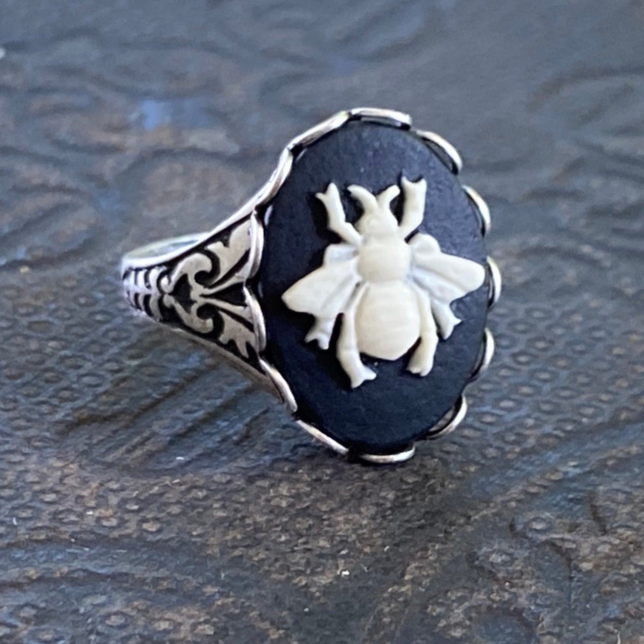 Honey Bee Cameo Ring