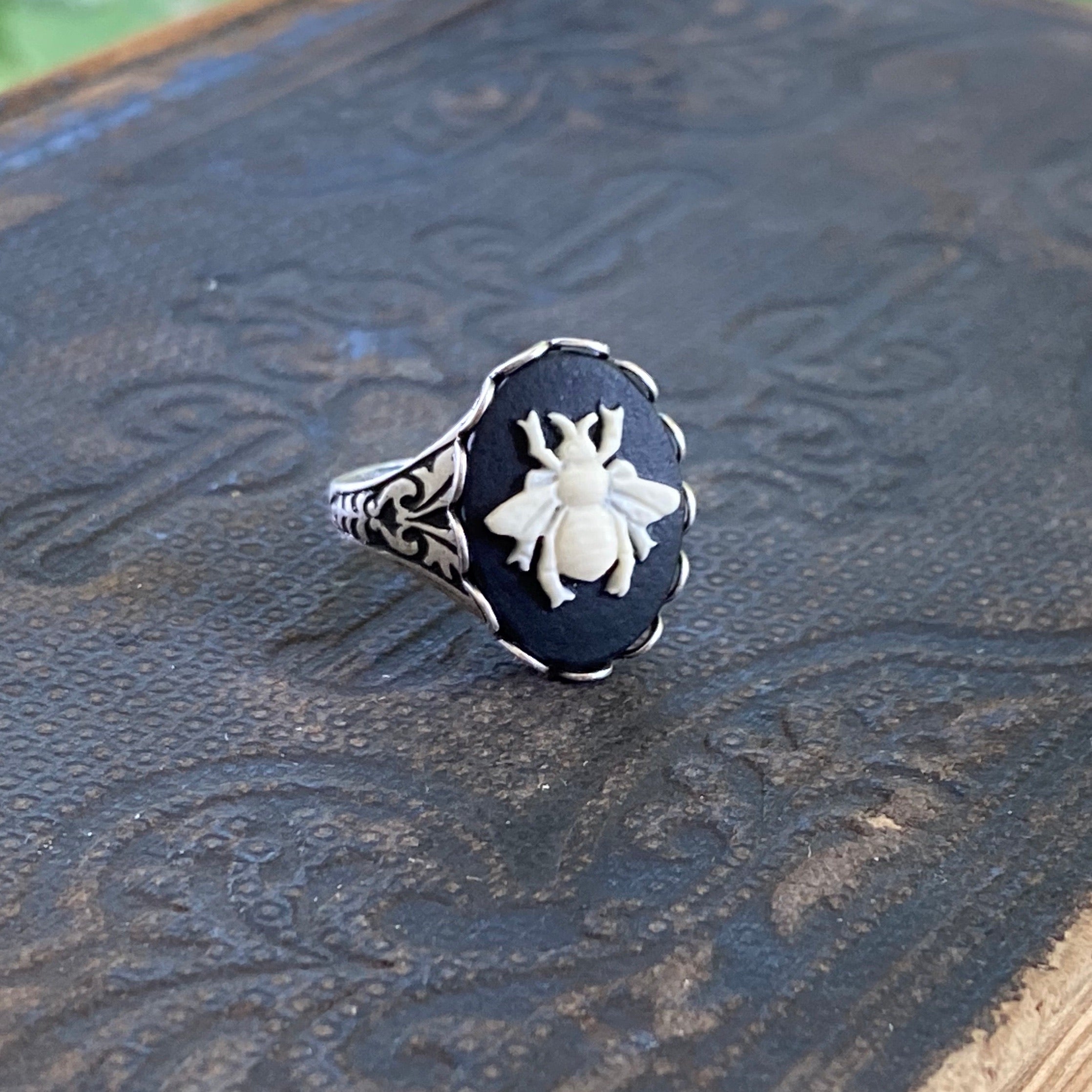 Honey Bee Cameo Ring