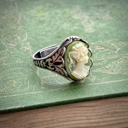 Green Lady Cameo Ring