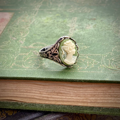 Green Lady Cameo Ring