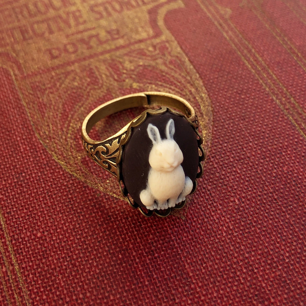 Rabbit Cameo Ring