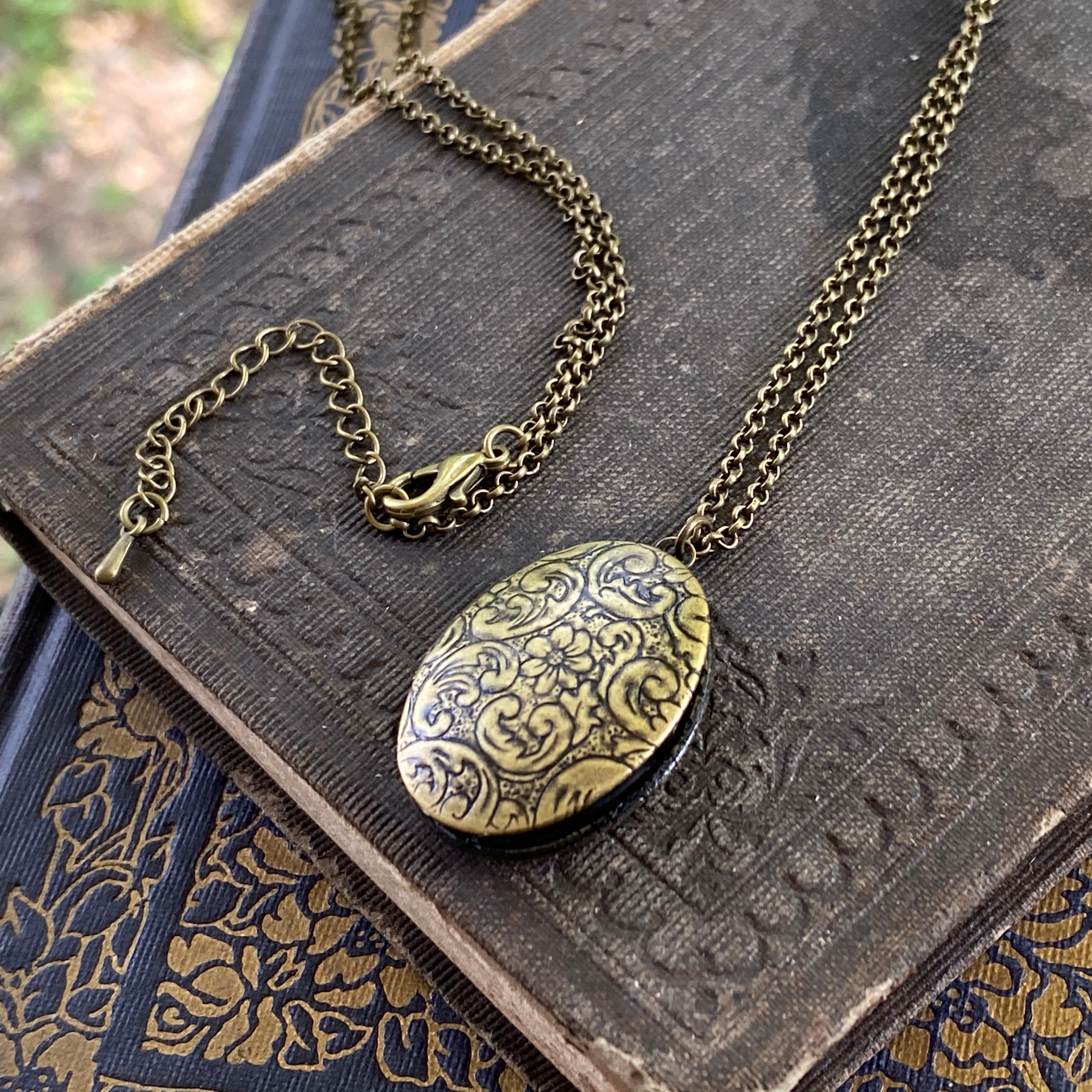 Floral Oval Locket Necklace