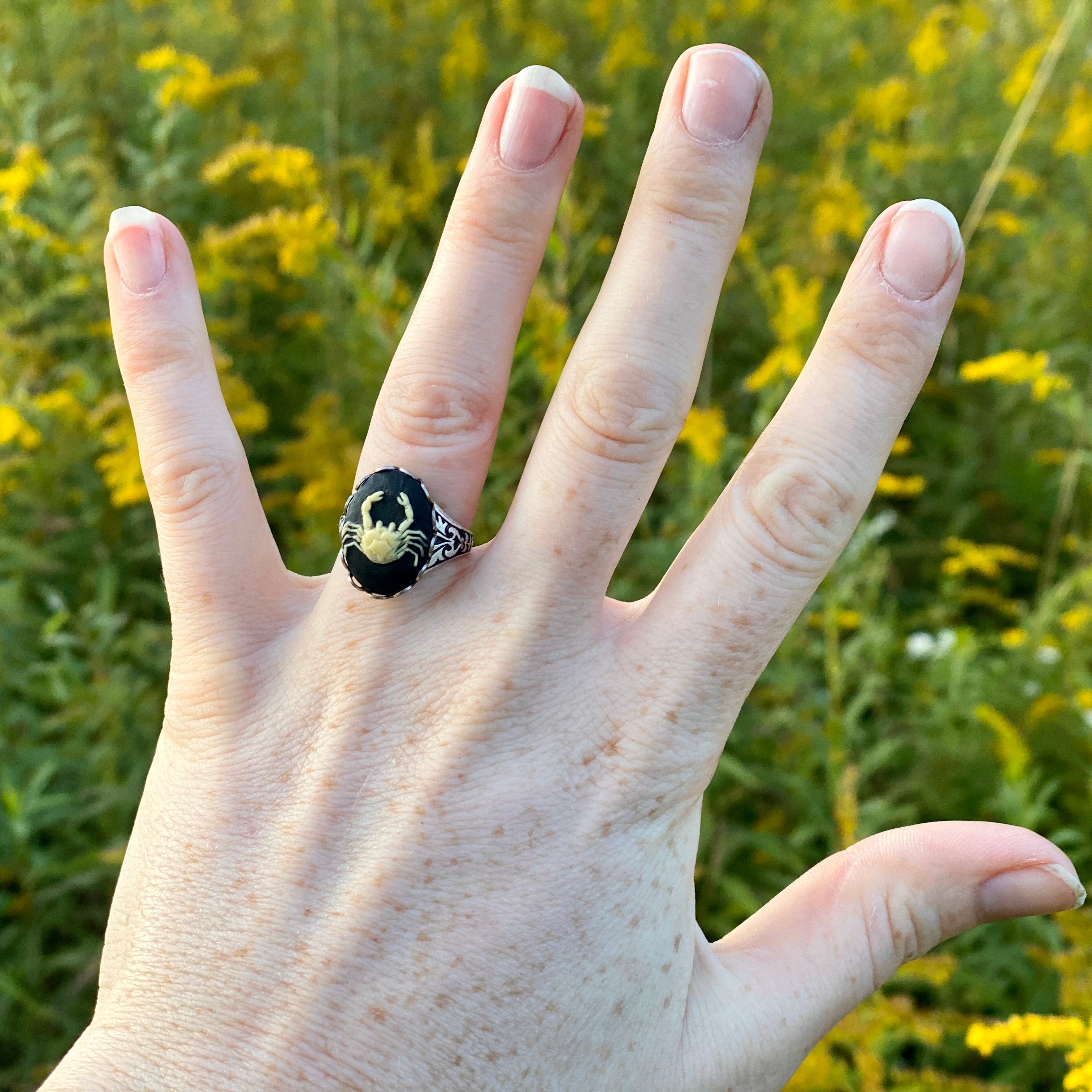 Vintage Zodiac Cameo Ring - Cancer