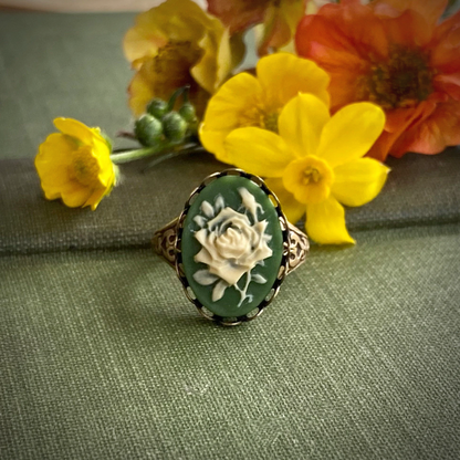 Green and White Rose Cameo Ring